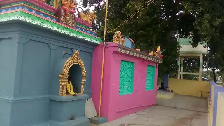 Arulmigu Mariyamman Temple, Poongunam - 605203 அருள்மிகு மாரியம்மன் திருக்கோயில், Poongunam - 605203, Viluppuram - Ancient Temple Architecture and History Image 4
