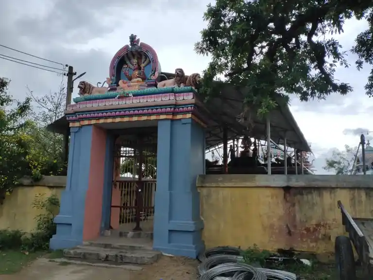 Arulmigu Mariyamman Temple, Pudupalaiyam - 605803 அருள்மிகு மாரியம்மன், அய்யனார், பாவாடைராயன் திருக்கோயில், Pudupalaiyam - 605803, Viluppuram - Ancient Temple Architecture and History Image 4