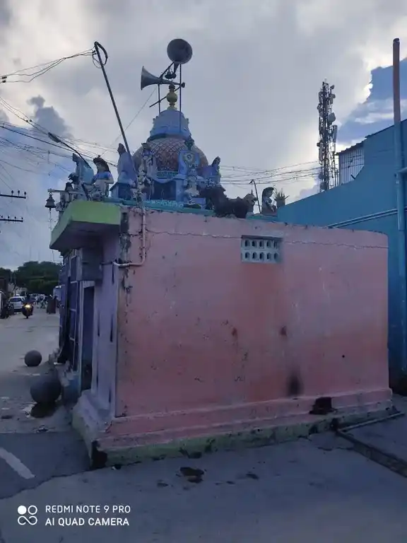 Arulmigu Mariyamman Temple, Sakkarapuram - 604202 அருள்மிகு மாரியம்மன் திருக்கோயில், Sakkarapuram - 604202, Viluppuram - Ancient Temple Architecture and History Image 2