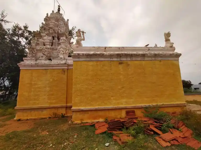 Arulmigu Mariyamman Temple, Sembiyanatham - 621311 அருள்மிகு மாரியம்மன் திருக்கோயில்,  - 621311, Karur - Ancient Temple Architecture and History Image 7