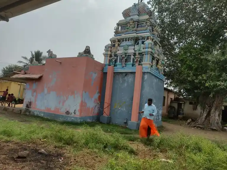 Arulmigu Mariyamman Temple, Sendrayampatti - 635305 அருள்மிகு மாரியம்மன் திருக்கோயில், சென்றாயம்பட்டி - 635305, Dharmapuri - Ancient Temple Architecture and History Image 2