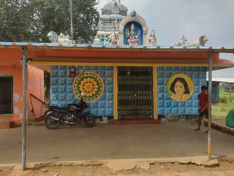 Arulmigu Mariyamman Temple, Sendrayampatti - 635305 அருள்மிகு மாரியம்மன் திருக்கோயில், சென்றாயம்பட்டி - 635305, Dharmapuri - Ancient Temple Architecture and History Image 4