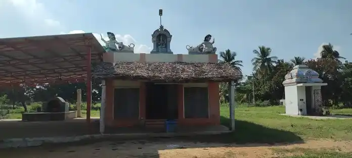 Arulmigu Mariyamman Temple, Sinnappaniyur - 639110 அருள்மிகு மாரியம்மன் திருக்கோயில்,  - 639110, Karur - Ancient Temple Architecture and History Image 2