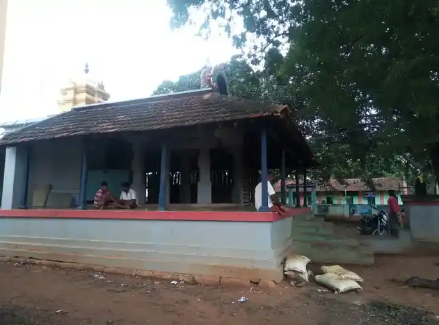 Arulmigu Mariyamman Temple, Sirukadambur - 621716 அருள்மிகு மாரியம்மன் திருக்கோயில், சிறுகடம்பூர் - 621716, Ariyalur - Ancient Temple Architecture and History Image 2