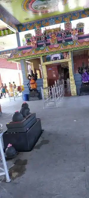 Arulmigu Mariyamman Temple, Surampatti, Erode - 638009 அருள்மிகு மாரியம்மன் திருக்கோயில், Surampatti, Erode - 638009, Erode - Ancient Temple Architecture and History Image 3