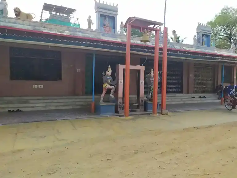 Arulmigu Mariyamman Temple, Suriyampalayam, Tiruchengode - 637209 அருள்மிகு மாரியம்மன் திருக்கோயில், சூரியம்பாளையம், திருச்செங்கோடு - 637209, Namakkal - Ancient Temple Architecture and History Image 2