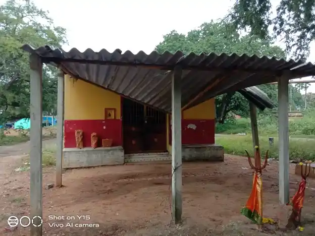 Arulmigu Mariyamman Temple, Thamarai Koliyampatti, Tamarakoliyampatti - 636902 அருள்மிகு மாரியம்மன் திருக்கோயில், Thamarai Koliyampatti, Tamarakoliyampatti - 636902, Dharmapuri - Ancient Temple Architecture and History Image 3