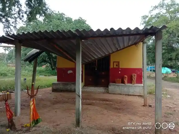 Arulmigu Mariyamman Temple, Thamarai Koliyampatti, Tamarakoliyampatti - 636902 அருள்மிகு மாரியம்மன் திருக்கோயில், Thamarai Koliyampatti, Tamarakoliyampatti - 636902, Dharmapuri - Ancient Temple Architecture and History Image 4