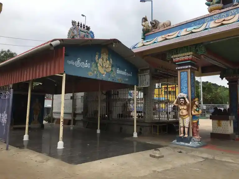 Arulmigu Mariyamman Temple, Thambiranpatti - 621104 அருள்மிகு மாரியம்மன் கம்பபெருமாள் திருக்கோயில், Thambiranpatti - 621104, Perambalur - Ancient Temple Architecture and History Image 2