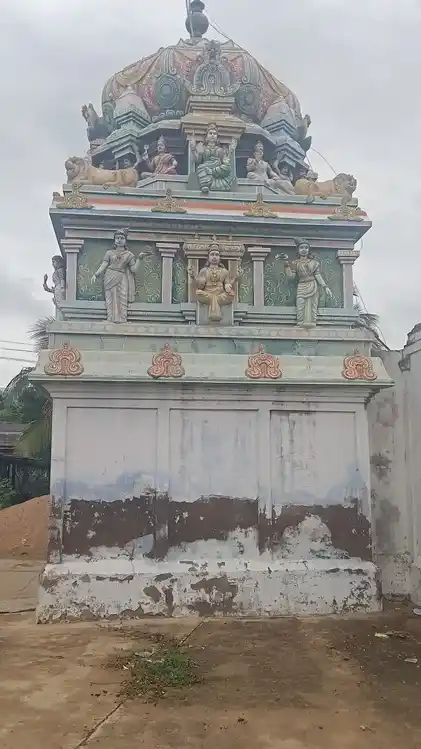 Arulmigu Mariyamman Temple, Uththiratchaikombai - 621010 Arulmigu Mariyamman Temple, Uththiratchaikombai - 621010, Thiruchirappalli - Ancient Temple Architecture and History Image 2