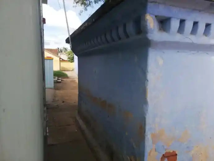 Arulmigu Mariyamman Temple, V Madepalli - 635121 அருள்மிகு மாரியம்மன் திருக்கோயில், V Madepalli - 635121, Krishnagiri - Ancient Temple Architecture and History Image 3