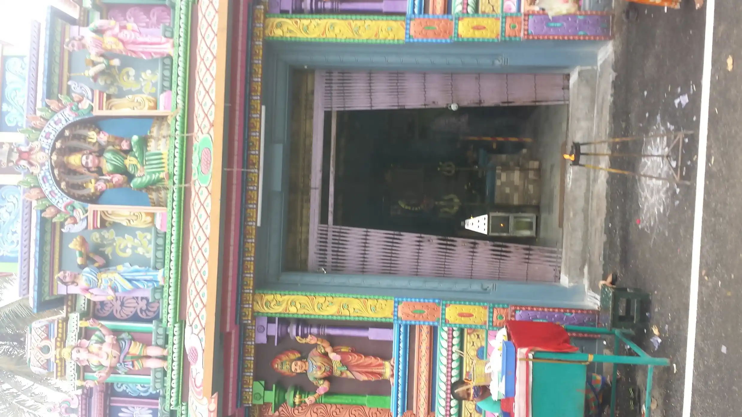 Arulmigu Mariyamman Temple, V.Marudhur, Villupuram - 605602 அருள்மிகு ஏழைமாரியம்மன் திருக்கோயில், வி.மருதூர், விழுப்புரம் - 605602, Viluppuram - Ancient Temple Architecture and History Image 4