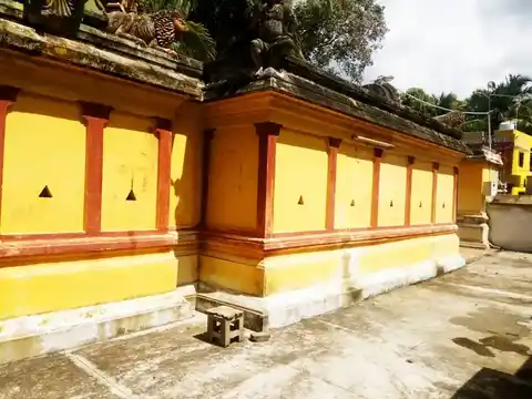 Arulmigu Mariyamman Temple, V.Pudhupakkam - 605502 அருள்மிகு மாரியம்மன் திருக்கோயில், வி.புதுப்பாக்கம் - 605502, Viluppuram - Ancient Temple Architecture and History Image 2