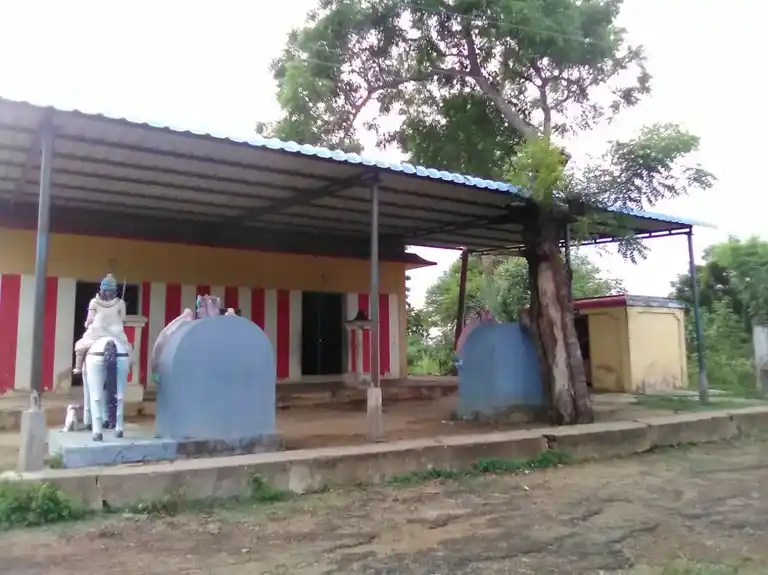 Arulmigu Mariyamman Temple, Vadakadambangudi - 611104 அருள்மிகு மாரியம்மன் திருக்கோயில், Vadakadambangudi - 611104, Nagapattinam - Ancient Temple Architecture and History Image 2