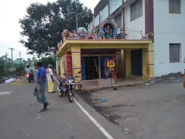 Arulmigu Mariyamman Temple, Vadakarai, Viraganur - 636116 அருள்மிகு மாரியம்மன் திருக்கோயில், வடகரை, Viraganur - 636116, Salem - Ancient Temple Architecture and History Image 2