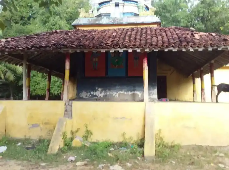 Arulmigu Mariyamman Temple, Vadakaravayal - 612803 அருள்மிகு மாரியம்மன் திருக்கோயில், நீடாமங்கலம், வடகாரவயல் - 612803, Thiruvarur - Ancient Temple Architecture and History Image 4