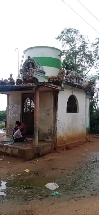 Arulmigu Mariyamman Temple, Vallakulam - 621701 Arulmigu Mariyamman Temple, Vallakulam - 621701, Ariyalur - Ancient Temple Architecture and History Image 3