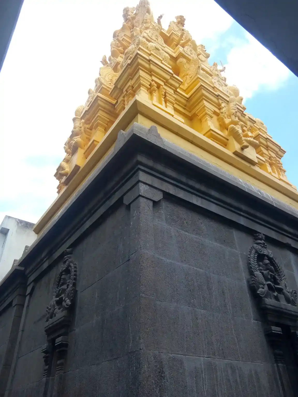 Arulmigu Mariyamman Temple, Vasudevanallur - 627758 அருள்மிகு மாரியம்மன் திருக்கோயில், Vasudevanallur, Vasudevanallur - 627758, Tenkasi - Ancient Temple Architecture and History Image 3