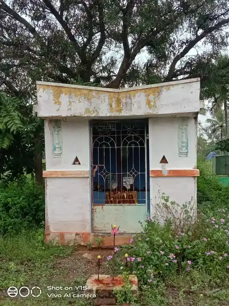 Arulmigu Mariyamman Temple, Velaampatti, Harur - 636903 அருள்மிகு மாரியம்மன் திருக்கோயில், கொசப்பட்டி, கொசப்பட்டி - 636903, Dharmapuri - Ancient Temple Architecture and History Image 4