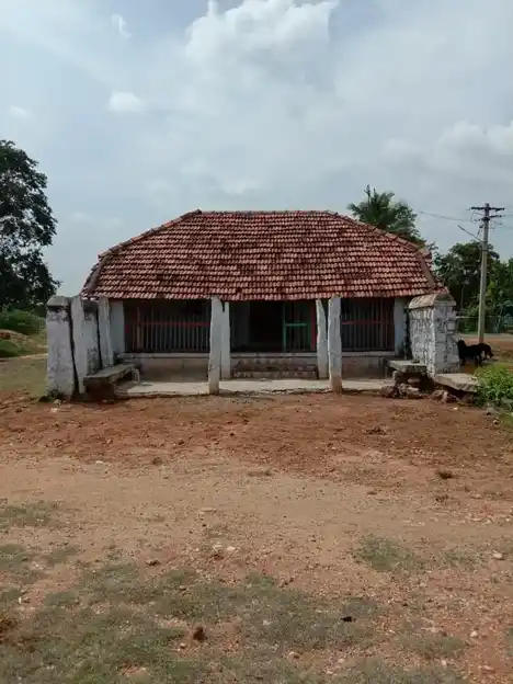 Arulmigu Mariyamman Temple, Velayuthampalayam - 639117 அருள்மிகு மாரியம்மன் திருக்கோயில், Velayuthampalayam - 639117, Karur - Ancient Temple Architecture and History Image 3