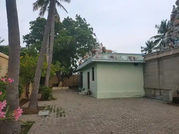 Arulmigu Mariyamman Temple, Velliyanai - 639118 அருள்மிகு கருமாரியம்மன் திருக்கோயில், Velliyanai - 639118, Karur - Ancient Temple Architecture and History Image 11