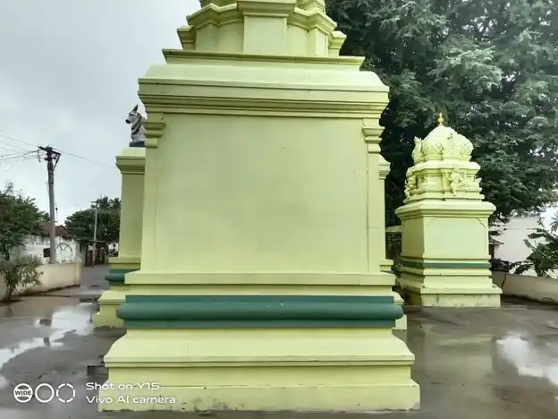 Arulmigu Mariyamman Temple, Vepanatham, K.Vetrapatti - 636902 அருள்மிகு மாரியம்மன் திருக்கோயில், தாமலேரிபட்டி, தாமலேரிபட்டி - 636902, Dharmapuri - Ancient Temple Architecture and History Image 2