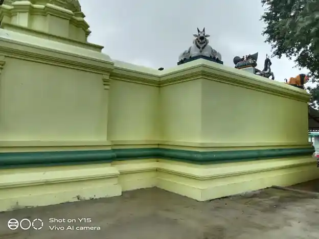 Arulmigu Mariyamman Temple, Vepanatham, K.Vetrapatti - 636902 அருள்மிகு மாரியம்மன் திருக்கோயில், தாமலேரிபட்டி, தாமலேரிபட்டி - 636902, Dharmapuri - Ancient Temple Architecture and History Image 4