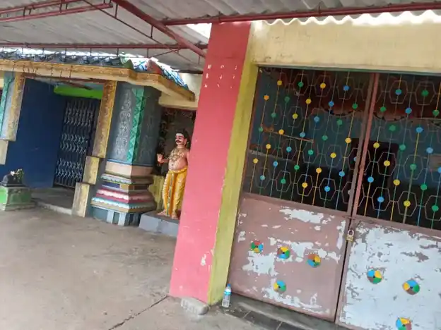 Arulmigu Mariyamman Temple, Vinaitheerthapuram, Elur - 637018 அருள்மிகு மாரியம்மன், விநாயகர் திருக்கோயில், Vinaitheerthapuram, செல்லப்பம்பட்டி - 637018, Namakkal - Ancient Temple Architecture and History Image 5