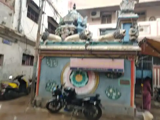 Arulmigu Mariyamman Vagaiyara Temple, Kadaiveethi, Thiruchirappalli - 620008 அருள்மிகு மாரியம்மன் வகையறா திருக்கோயில், Kadaiveethi, Thiruchirappalli - 620008, Thiruchirappalli - Ancient Temple Architecture and History Image 2