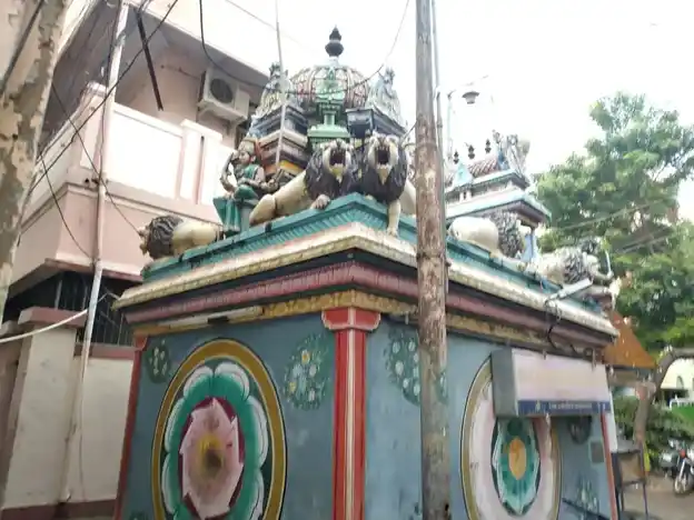 Arulmigu Mariyamman Vagaiyara Temple, Kadaiveethi, Thiruchirappalli - 620008 அருள்மிகு மாரியம்மன் வகையறா திருக்கோயில், Kadaiveethi, Thiruchirappalli - 620008, Thiruchirappalli - Ancient Temple Architecture and History Image 4
