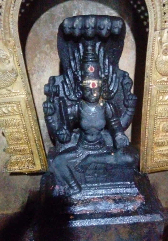 அருள்மிகு மாரியம்மன் வகையறா திருக்கோயில், Madagudi - 612402 - Main View