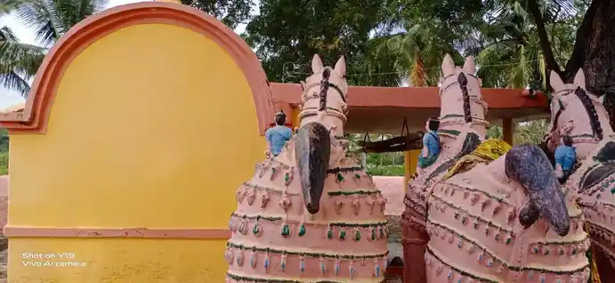 Arulmigu Mariyamman Vediyappan Temple, Kongavembu - 636902 அருள்மிகு மாரியம்மன் வேடியப்பன் திருக்கோயில், Kongavembu - 636902, Dharmapuri - Ancient Temple Architecture and History Image 3