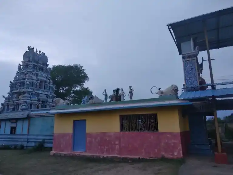 Arulmigu Mariyamman, Vinayagar Temple, Thimarayavalasai - 635701 அருள்மிகு மாரியம்மன் ,விநாயகர் திருக்கோயில், திம்மராயவலசை - 635701, Thirupathur - Ancient Temple Architecture and History Image 3