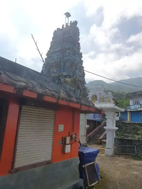 Arulmigu Mariyamman Vinayakar Temple, Gudalur Town - 643211 அருள்மிகு மாரியம்மன் விநாயகர் திருக்கோயில், Gudalur Town - 643211, Nilgiris - Ancient Temple Architecture and History Image 3