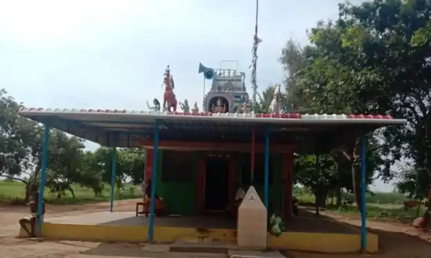 Arulmigu Mariyamman Vinayakar Temple, Vedakattamaduvu - 636906 அருள்மிகு மாரியம்மன், விநாயகர் திருக்கோயில், Vedakattamaduvu - 636906, Dharmapuri - Ancient Temple Architecture and History Image 2