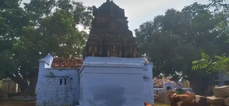 Arulmigu Mariyammantemple, Nagaiyanallur - 621215 Arulmigu MariyammanTemple, Nagaiyanallur - 621215, Thiruchirappalli - Ancient Temple Architecture and History Image 2