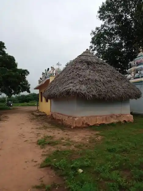 Arulmigu Mariyammantemple, Nallampillai - 621301 Arulmigu MariyammanTemple, Nallampillai - 621301, Thiruchirappalli - Ancient Temple Architecture and History Image 3