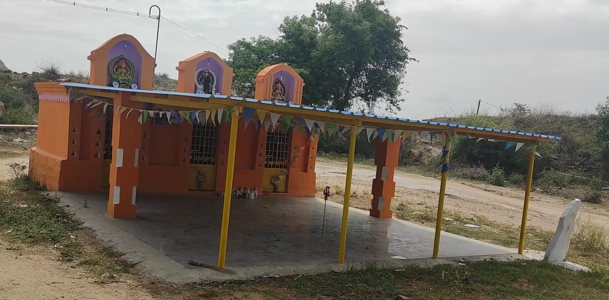 Arulmigu Marriamman Temple, Jittobanahalli - 635203 அருள்மிகு மாரியம்மன் திருக்கோயில், ஜிட்டோபனஅள்ளி - 635203, Krishnagiri - Ancient Temple Architecture and History Image 4