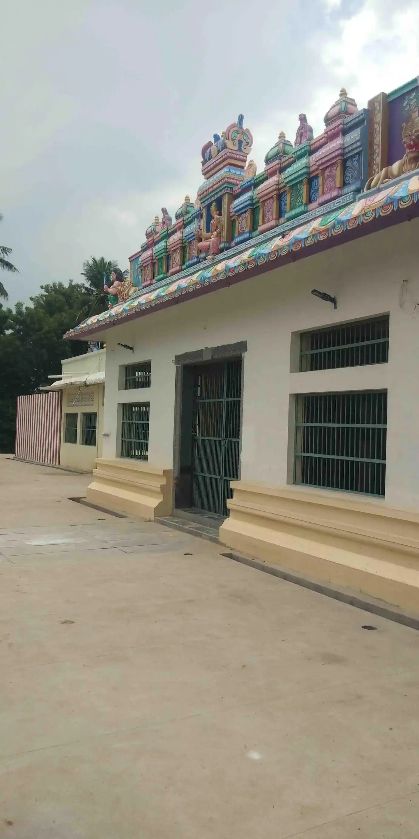 Arulmigu Marriamman Temple, Pothavoor - 639103 Arulmigu Marriamman Temple, Pothavoor - 639103, Thiruchirappalli - Ancient Temple Architecture and History Image 4