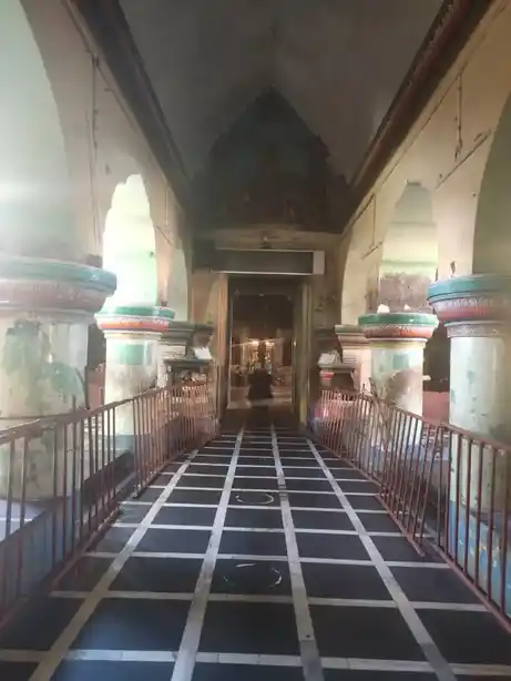 Arulmigu Marriamman Temple, Punnainallur, Thanjavur - 613501 அருள்மிகு மாரியம்மன் திருக்கோயில், புன்னைநல்லூர், தஞ்சாவூர் - 613501, Thanjavur - Ancient Temple Architecture and History Image 3