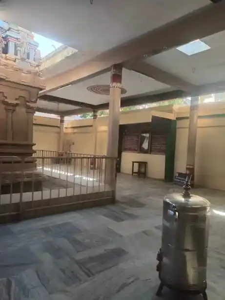 Arulmigu Marriamman Temple, Punnainallur, Thanjavur - 613501 அருள்மிகு மாரியம்மன் திருக்கோயில், புன்னைநல்லூர், தஞ்சாவூர் - 613501, Thanjavur - Ancient Temple Architecture and History Image 11