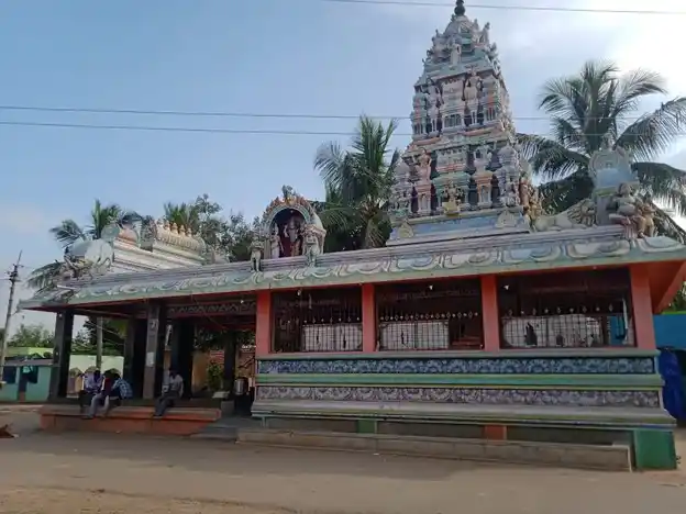 Arulmigu Marriyamman Temple, Kundalahallli, Baisuhalli - 635205 Arulmigu Marriyamman Temple, Kundalahallli, Baisuhalli - 635205, Dharmapuri - Ancient Temple Architecture and History Image 4