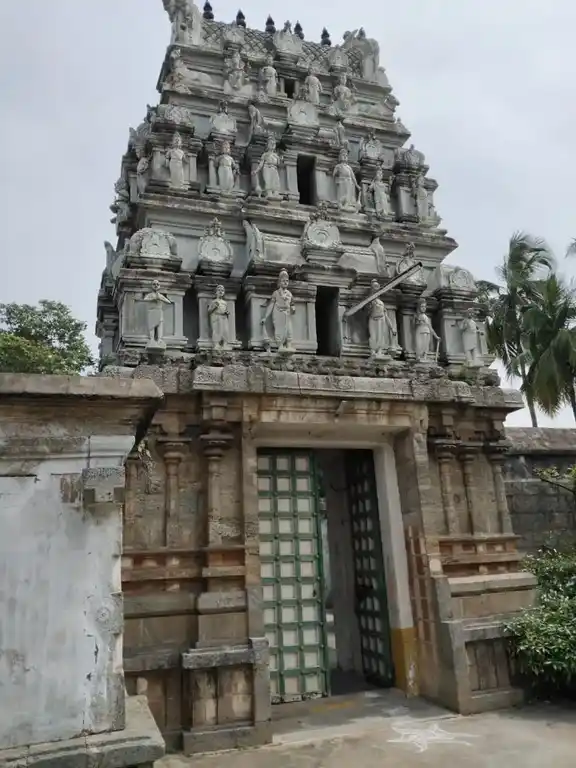 Arulmigu Marudheeswarar Temple, T. Edaiyar - 605803 Temple