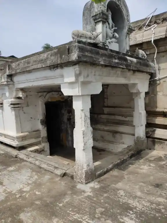 Arulmigu Marudheeswarar Temple, T. Edaiyar - 605803 அருள்மிகு மருதீஸ்வரர் திருக்கோயில், T. Edaiyar - 605803, Viluppuram - Ancient Temple Architecture and History Image 4