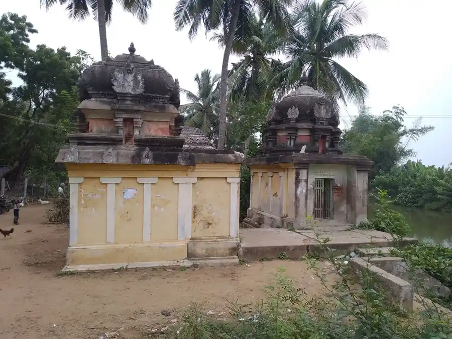 Arulmigu Marulapureeshwarar Temple, Atchuthamangalam - 610105 Arulmigu Marulapureeshwarar Temple, Atchuthamangalam - 610105, Thiruvarur - Ancient Temple Architecture and History Image 2