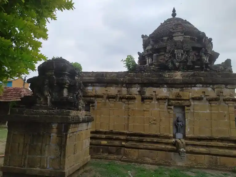 Arulmigu Marunthatheeswarar Temple, Murukkankudi - 621133 அருள்மிகு மருதாந்தீஸ்வரர் திருக்கோயில், முருக்கன்குடி - 621133, Perambalur - Ancient Temple Architecture and History Image 2