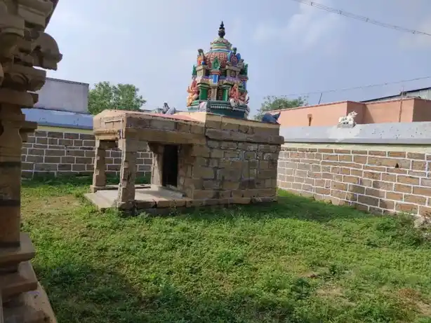 Arulmigu Marunthatheeswarar Temple, Periyavenmani - 621704 அருள்மிகு மருதாந்தீஸ்வரர் மற்றும் கலியுகவரதராஜப்பெருமாள், திருக்கோயில், Periyavenmani, Periyavenmani - 621704, Perambalur - Ancient Temple Architecture and History Image 4