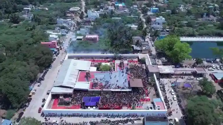 Arulmigu Marunthiswarar and Thiyagaraja Swamy Temple, Thirukachur - 603204 அருள்மிகு மருந்தீஸ்வரர் மற்றும் தியாகராஜசுவாமி திருக்கோயில், திருக்கச்சூர், திருக்கச்சூர் - 603204, Chengalpattu - Ancient Temple Architecture and History Image 8
