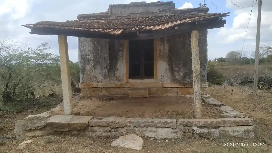 Arulmigu Marutha Vinayagar Temple, Street End, Maruthur - 627351