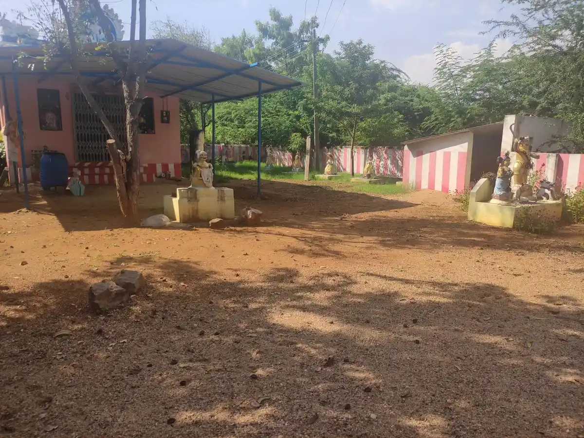 Arulmigu Maruthadi Karupanna Swamy Temple, Vilampatty - 624219 Arulmigu Maruthadi Karupanna Swamy Temple, Vilampatty - 624219, Dindigul - Ancient Temple Architecture and History Image 2